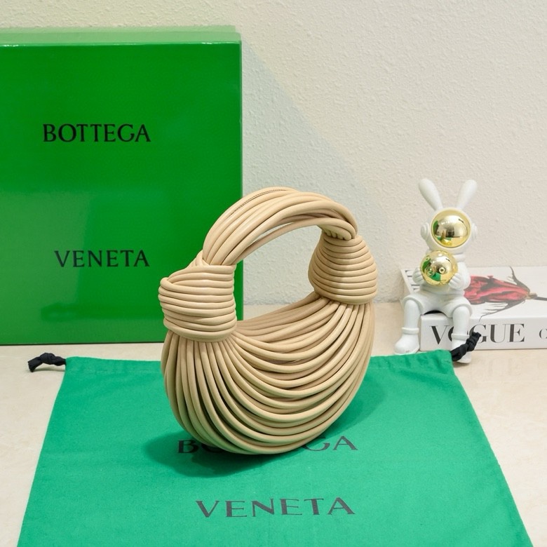 Bottega Veneta Clutch Bags